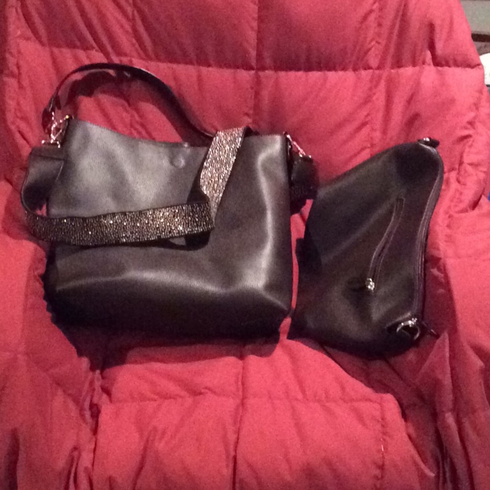 Brown shoulder bag
